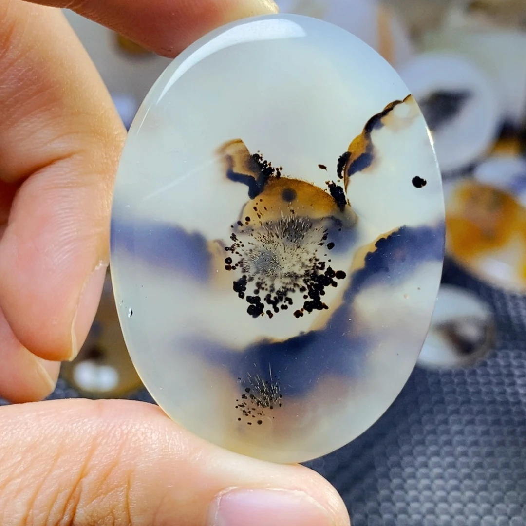 玛瑙/玉髓未镶嵌珠宝奇石