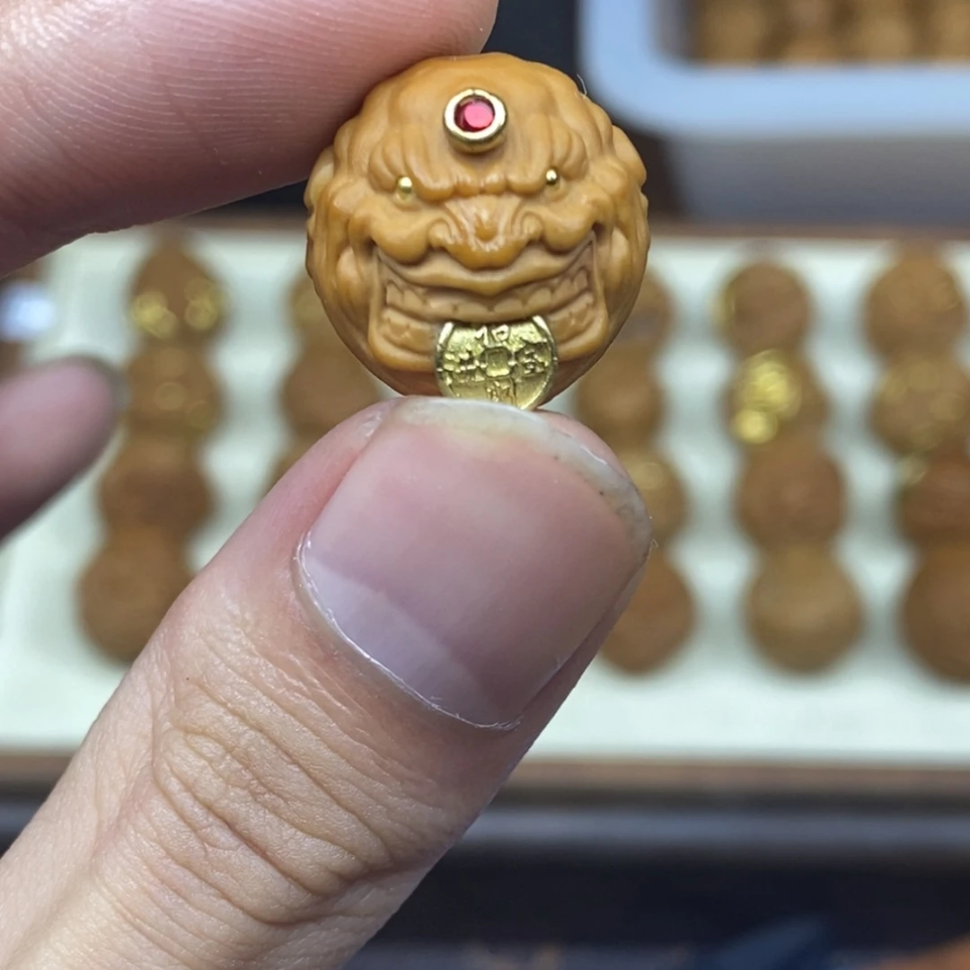 吊坠猴头核桃重工咬钱恶僧