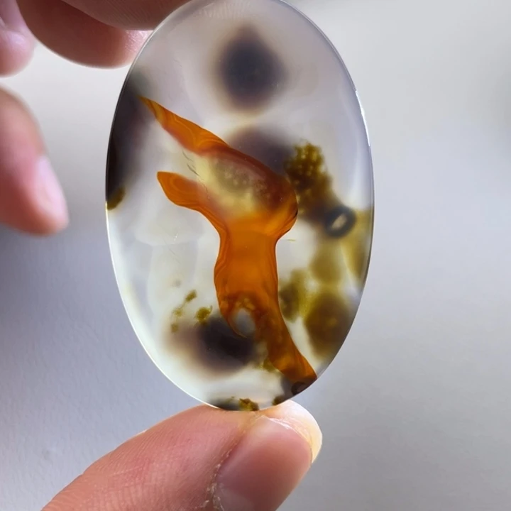 玛瑙/玉髓颈饰未镶嵌穿**空