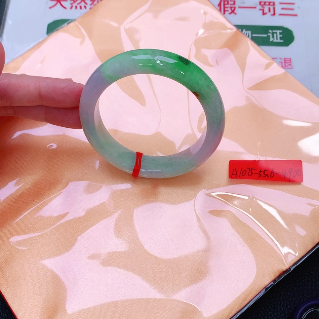 未镶嵌手镯翡翠缅甸翡翠手镯