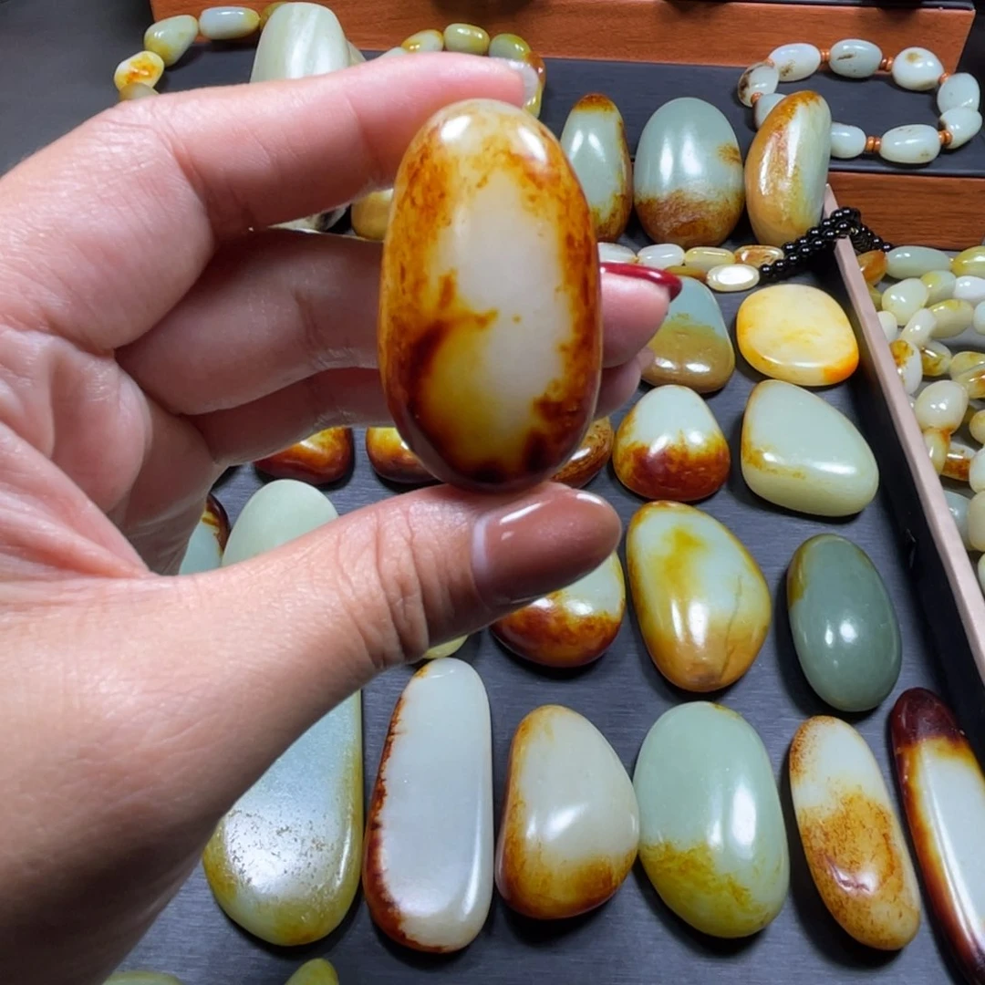 颈饰未镶嵌和田玉刘*龙