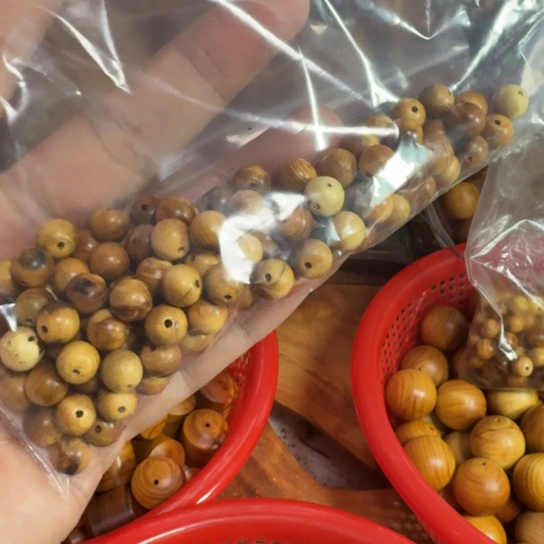 柏木（崖柏）小*新太行崖柏100颗瑕疵0.8