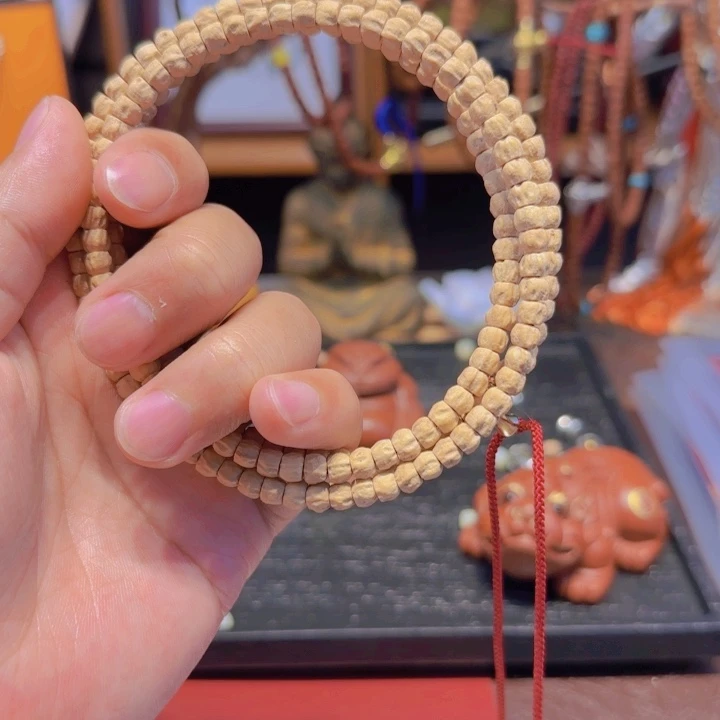 柏香籽/百香籽吊坠盐**?