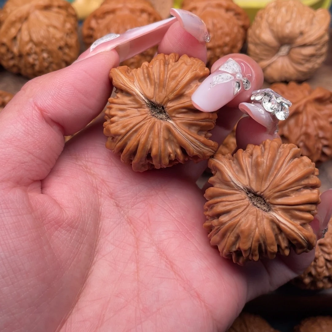 文玩核桃把件全品精配汉高楼40