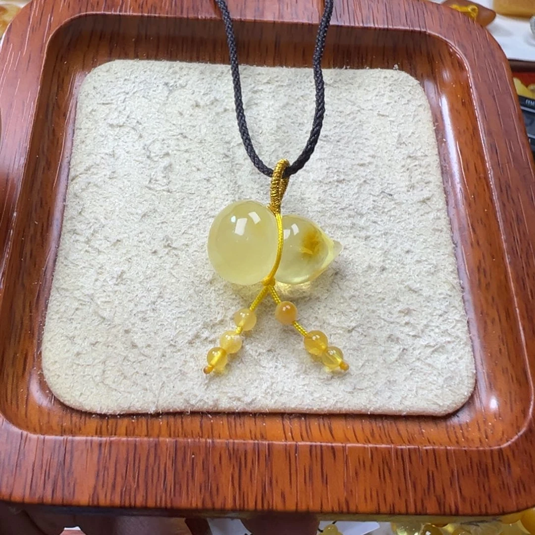 琥珀吊坠(不含链)未镶嵌