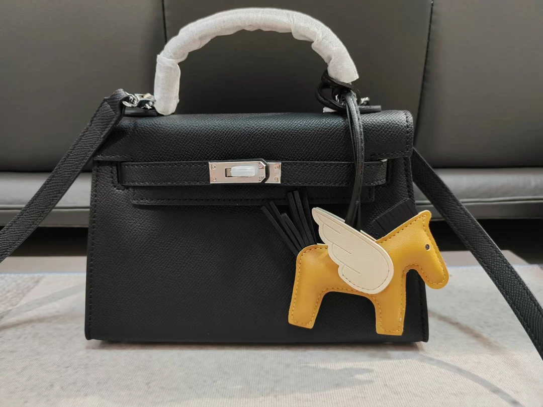 饰饰轻奢时尚百搭女士小众单肩手拎包