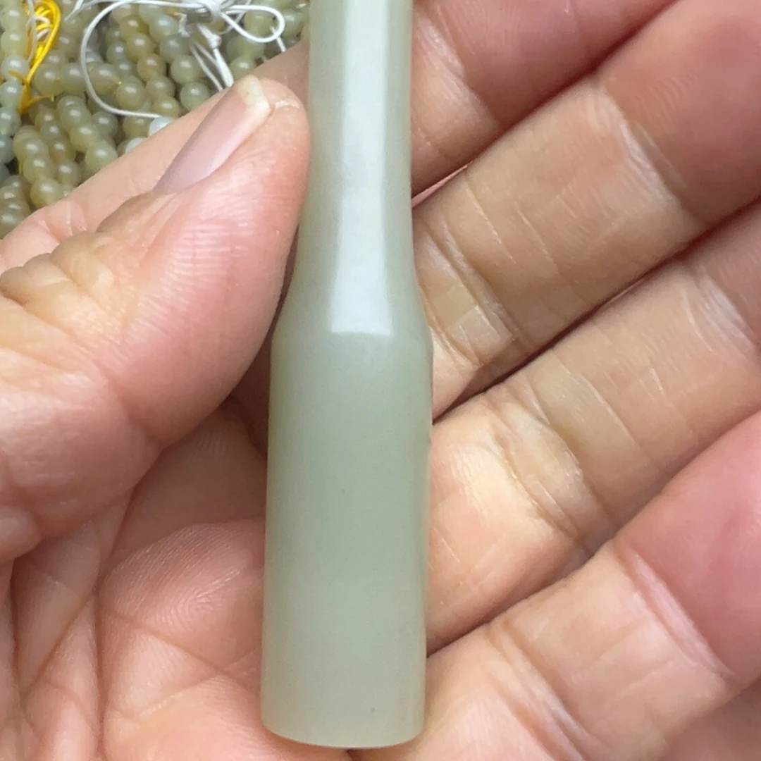 和田玉（糖玉）未镶嵌把件