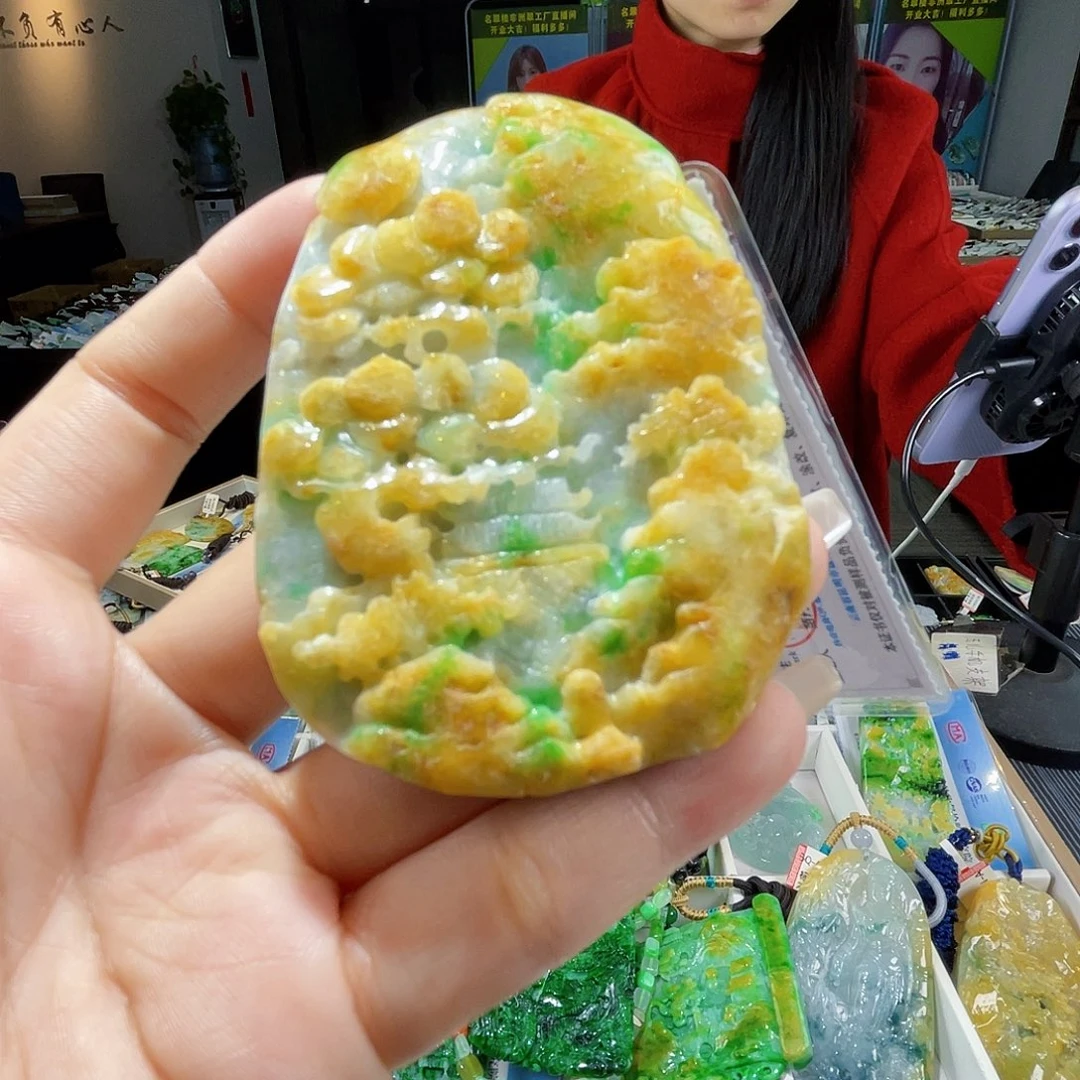 颈饰未镶嵌翡翠一