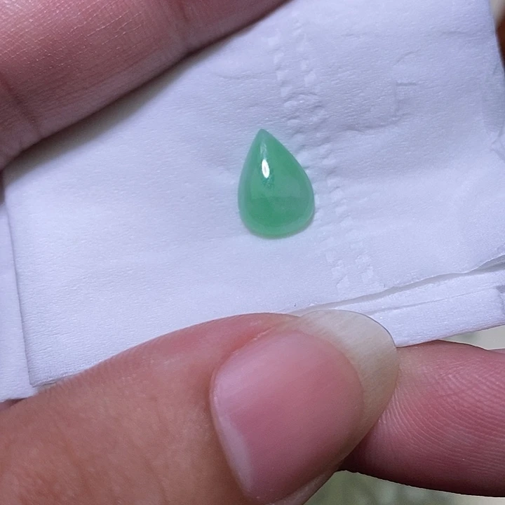 翡翠裸石翡翠首饰