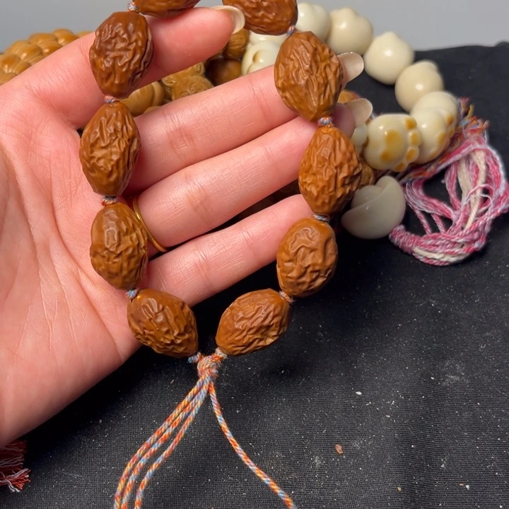 吊坠橄榄核大枣手持