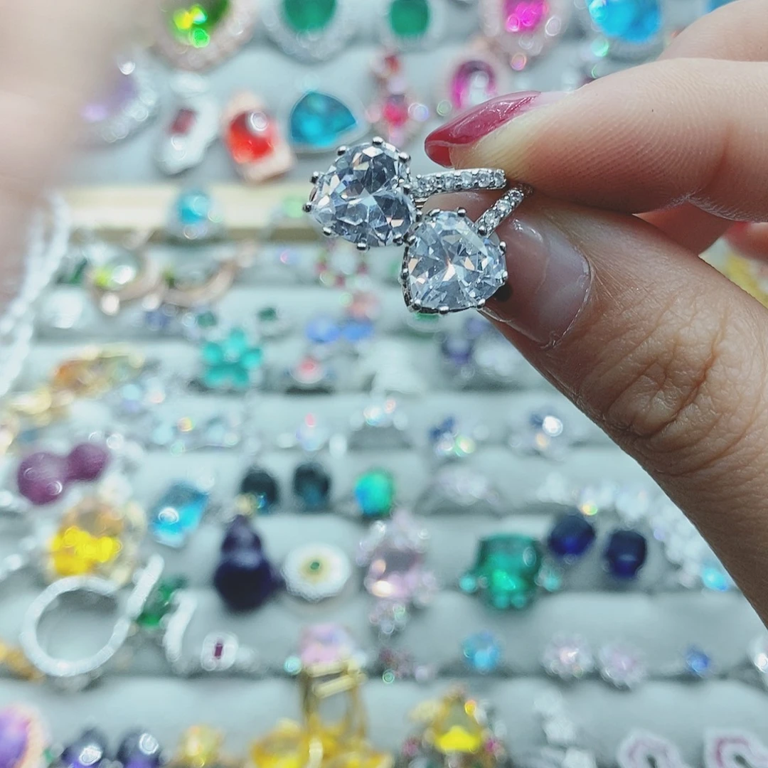 【闪购商品】托帕石耳饰银S925镶嵌