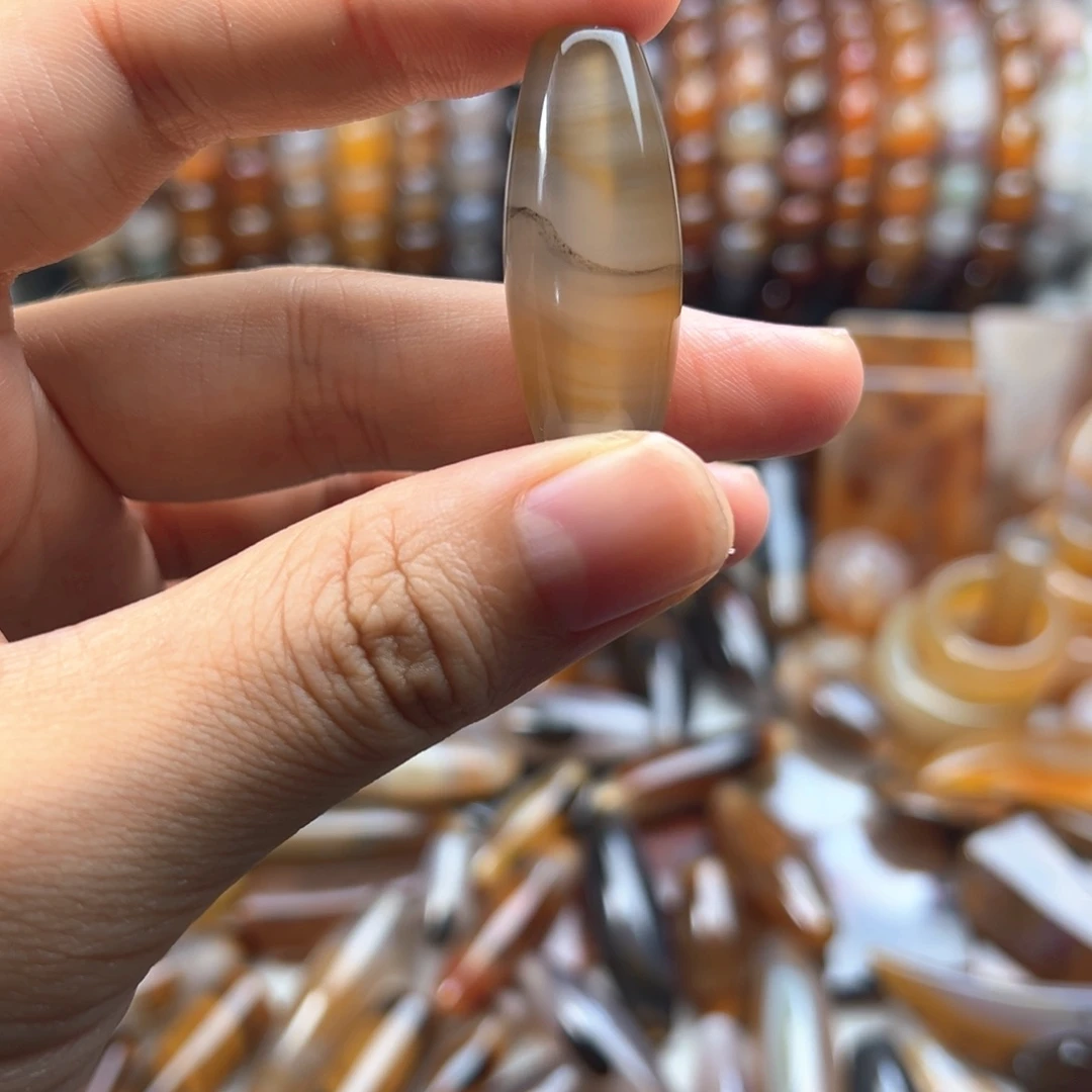 未镶嵌玛瑙/玉髓珠宝奇石