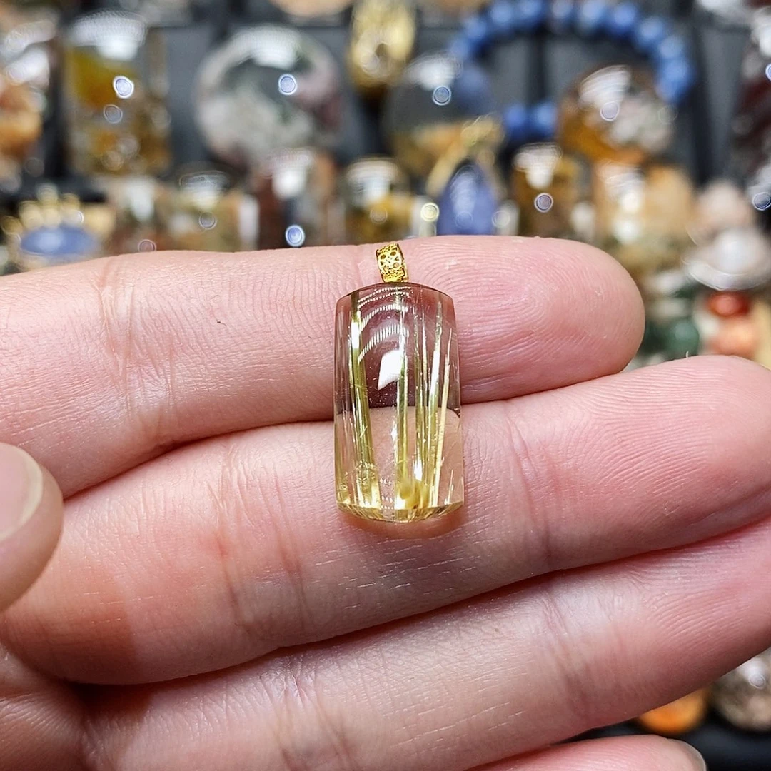 水晶颈饰18K金镶嵌果*缘天然精致水晶吊坠