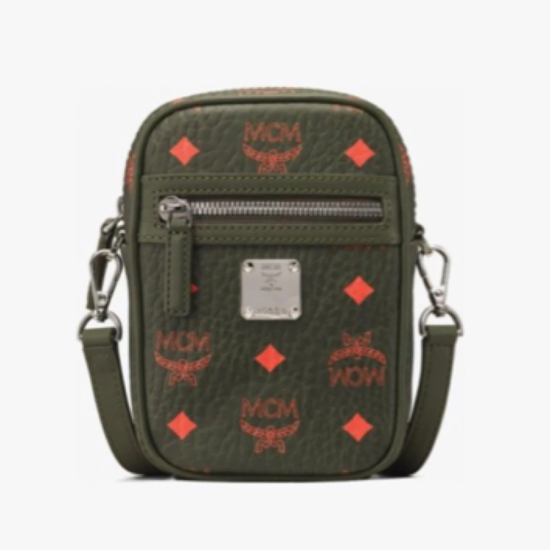 95新 MCM 军绿色 斜挎包/JWSZG14
