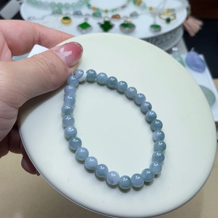 颈饰未镶嵌翡翠手串
