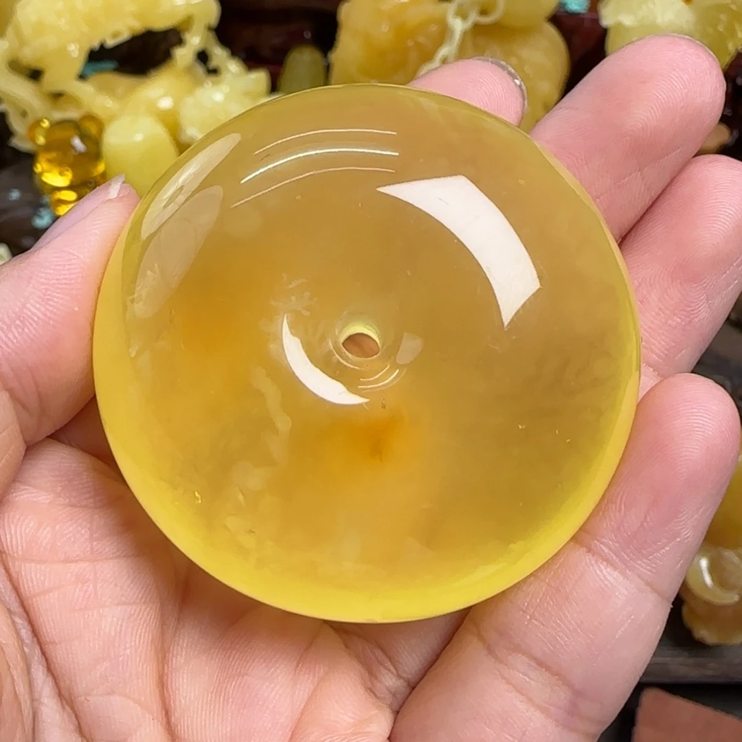 蜜蜡未镶嵌珠宝奇石