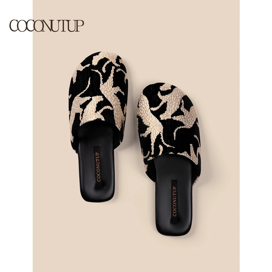 椰上室内家居包头拖鞋女2025招财豹纹情侣高级感轻奢四季拖鞋男
