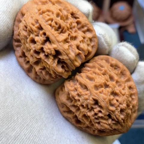 文玩核桃吊坠小*新42全品货头三维一体47克全家福南疆石