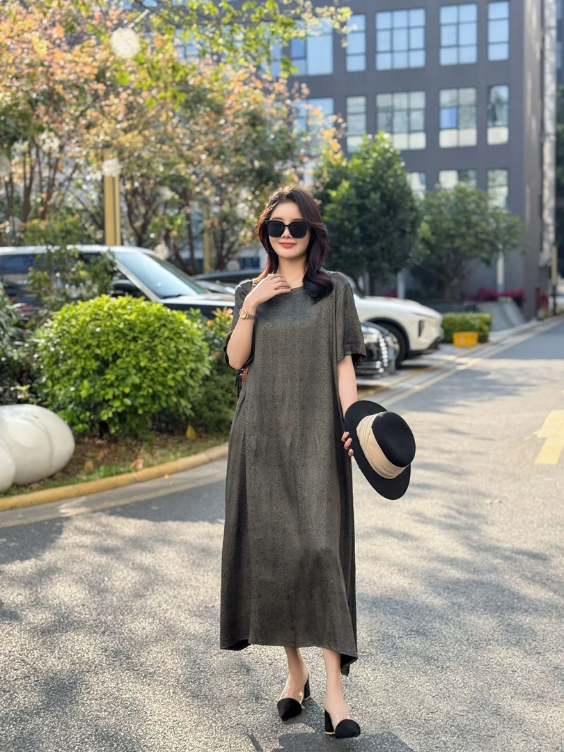 7839  简约休闲竖条纹圆领连衣裙