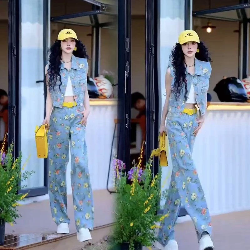 复古工装牛仔套装女2025新款polo领碎花短款马夹高腰阔腿裤两件套
