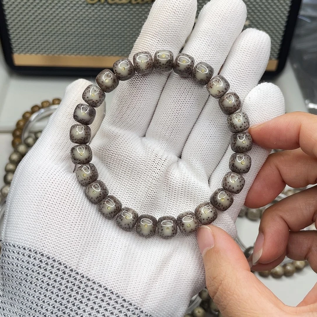 星月菩提手串9mm 黑冰糖双留白