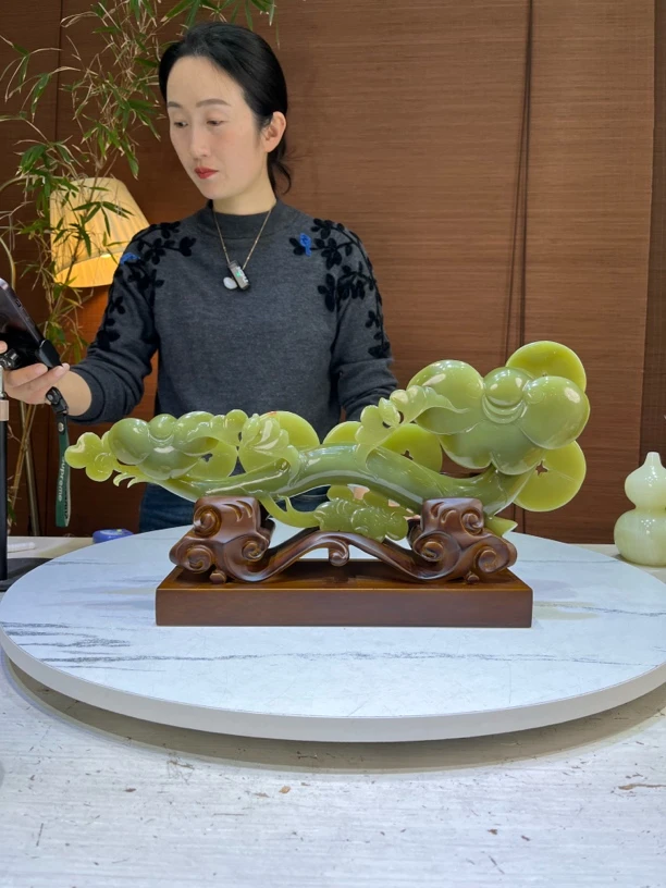 精品天然玉石如玉摆件