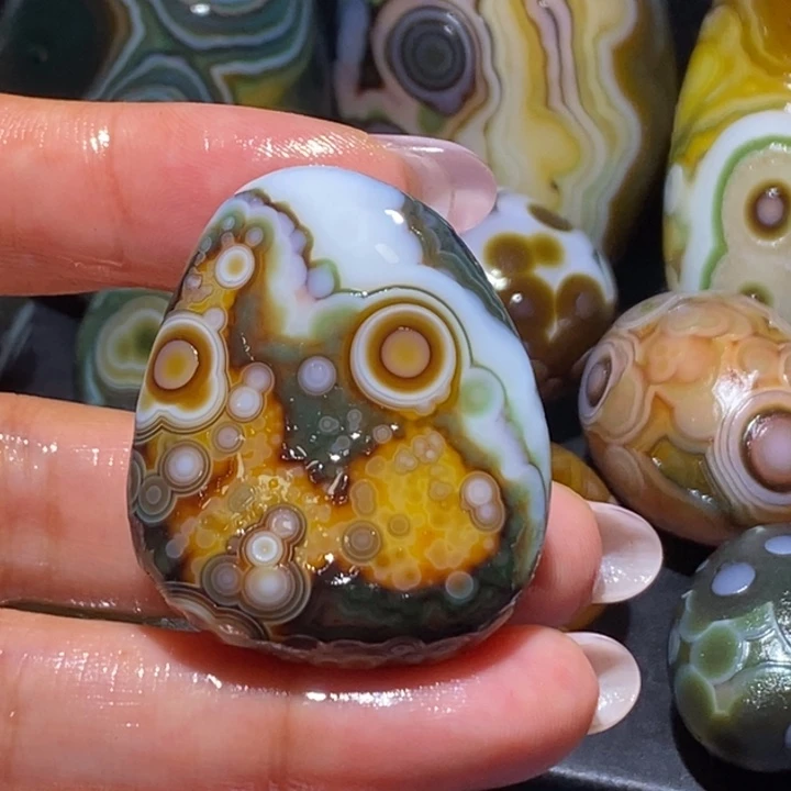 玛瑙/玉髓未镶嵌珠宝奇石41