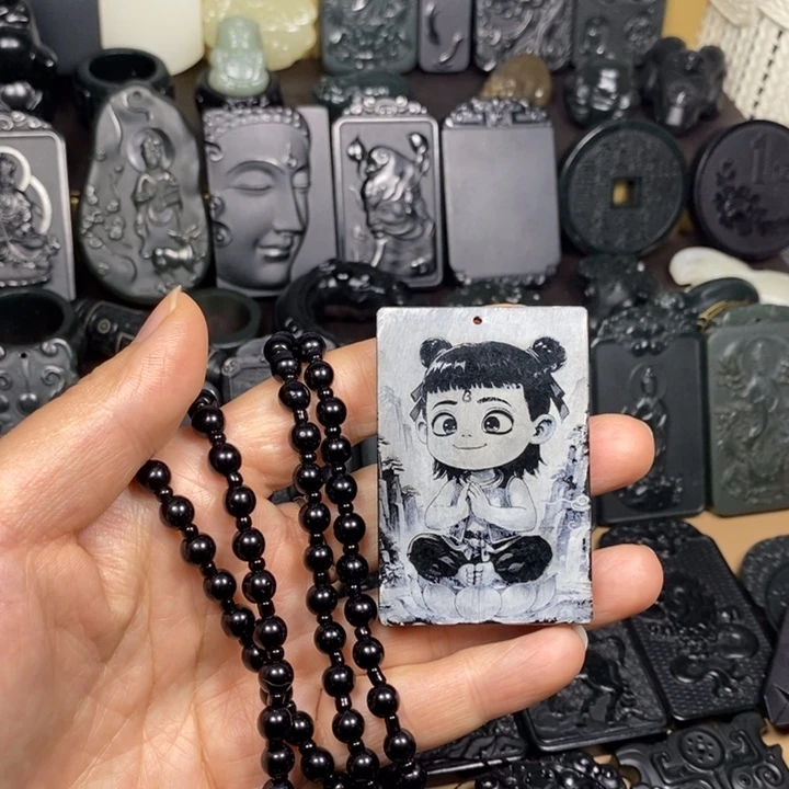 和田玉未镶嵌颈饰