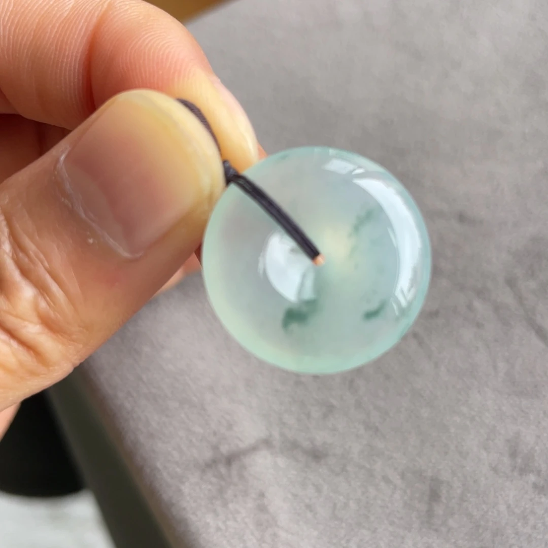 翡翠未镶嵌颈饰飘花