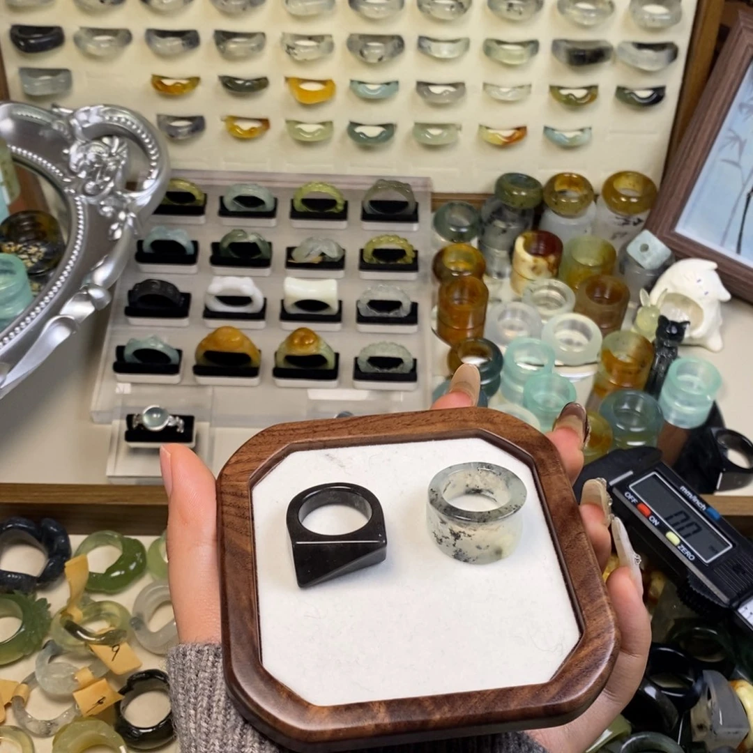 i***%蛇纹石玉未镶嵌戒指17.4微瑕和18.5