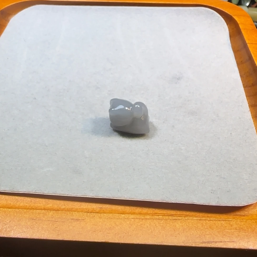 和田玉未镶嵌颈饰趴趴猫烟紫色通孔