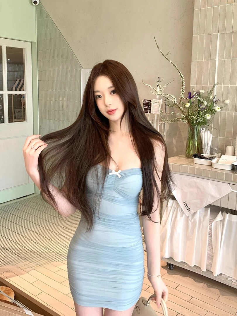 向晚.朦胧蓝调挂脖收腰连衣裙修身显瘦短裙春夏季