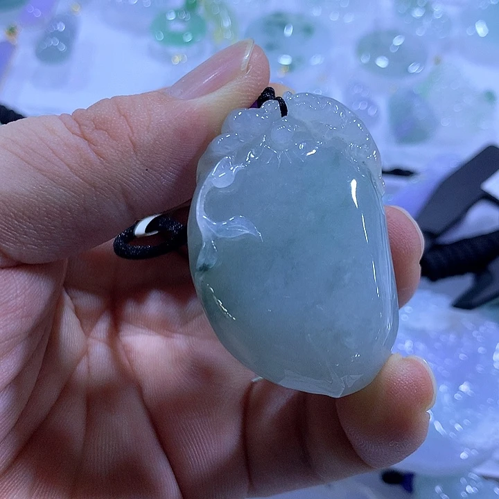 翡翠未镶嵌颈饰天然翡翠A货吊坠