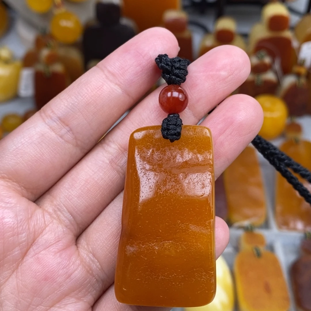 琥珀未镶嵌珠宝奇石