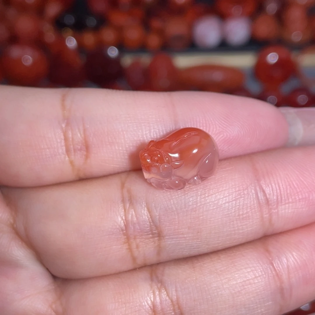 南红玛瑙未镶嵌川料冰飘貔貅