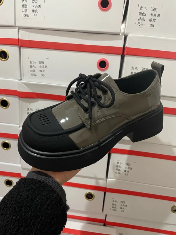 3909 （A区）卡其黑 高端气质乐福鞋（拍大一码）