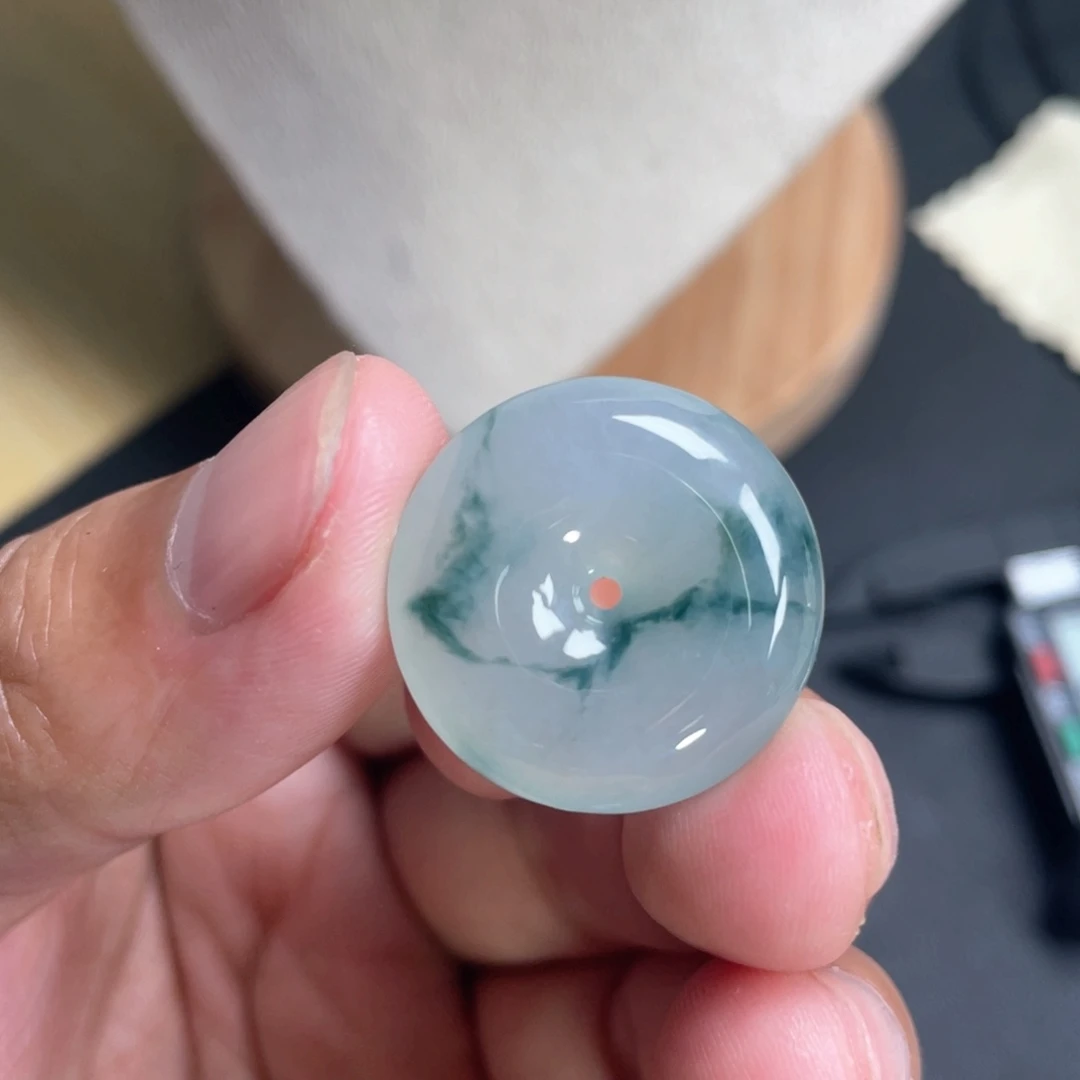 翡翠未镶嵌颈饰23.8*6.8