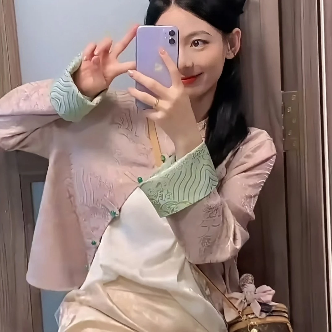 独特超好看新中式外套女春天短款薄外套宽松国风春秋上衣