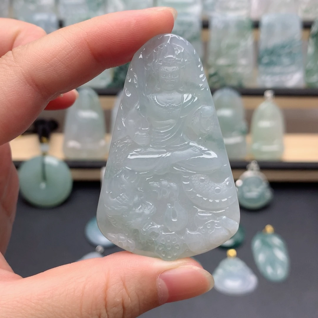 颈饰未镶嵌翡翠不动