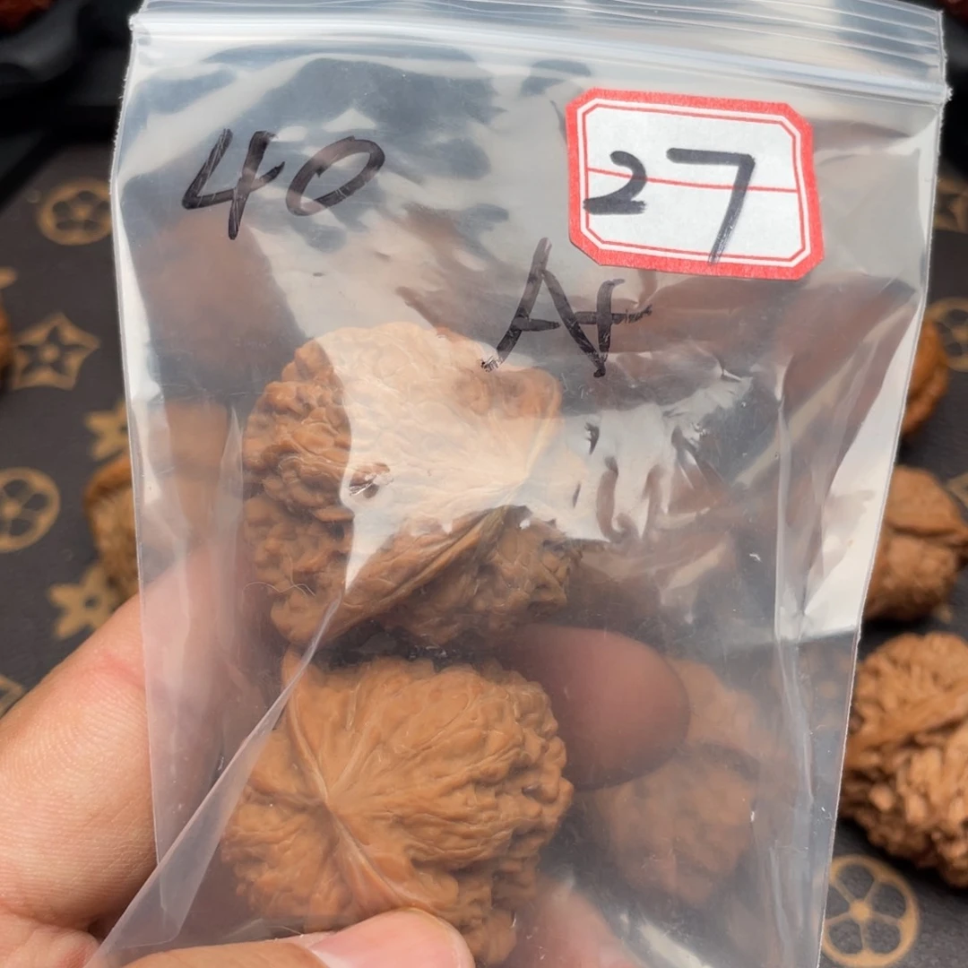 吊坠文玩核桃胖*龙凹底