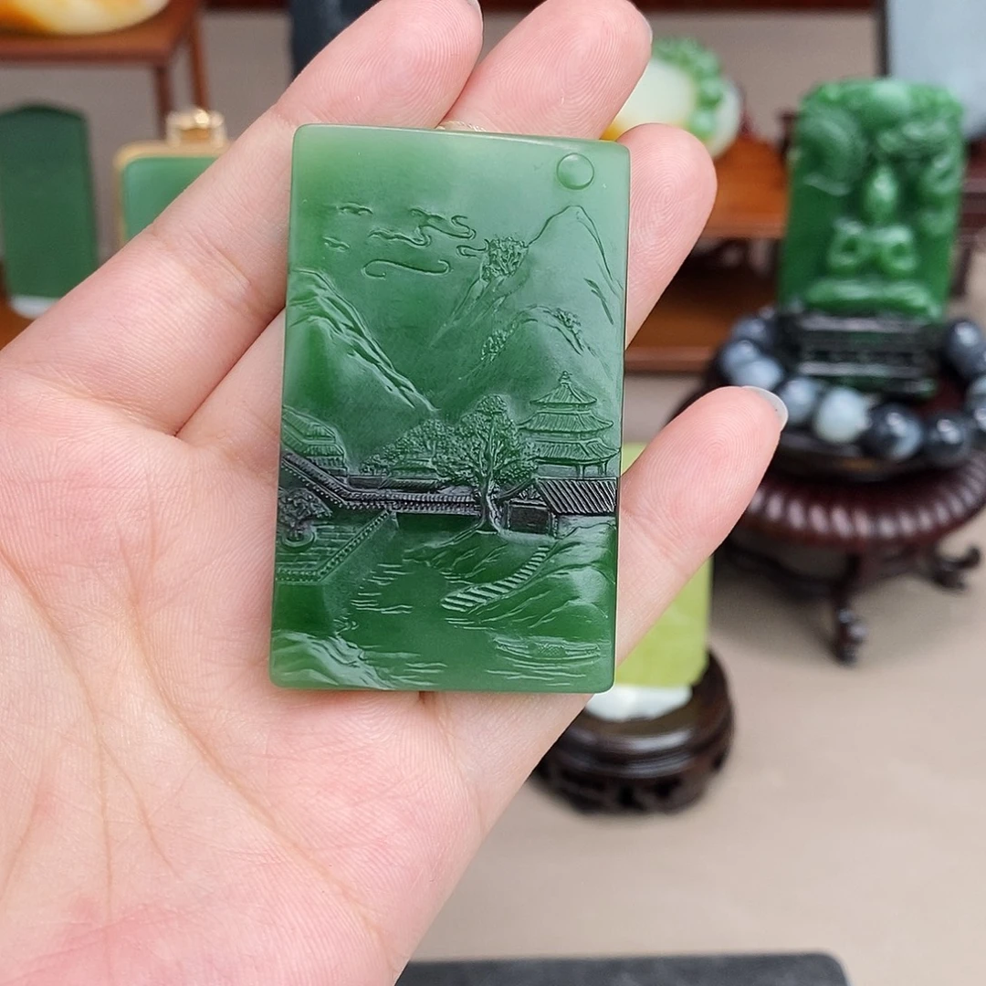 木***飞和田玉未镶嵌颈饰