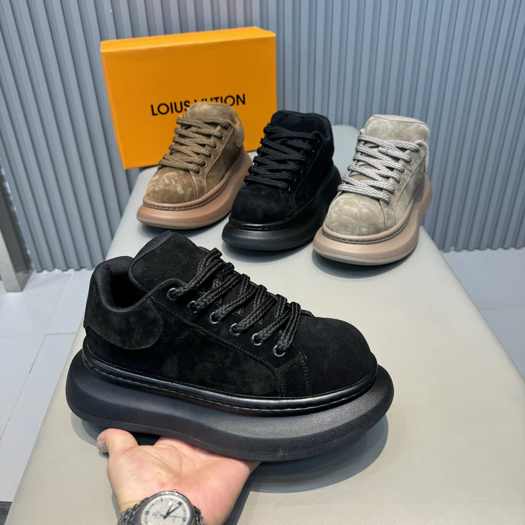 DL冬季新款男士磨砂皮面运动鞋时尚百搭厚底增高大头面包休闲鞋