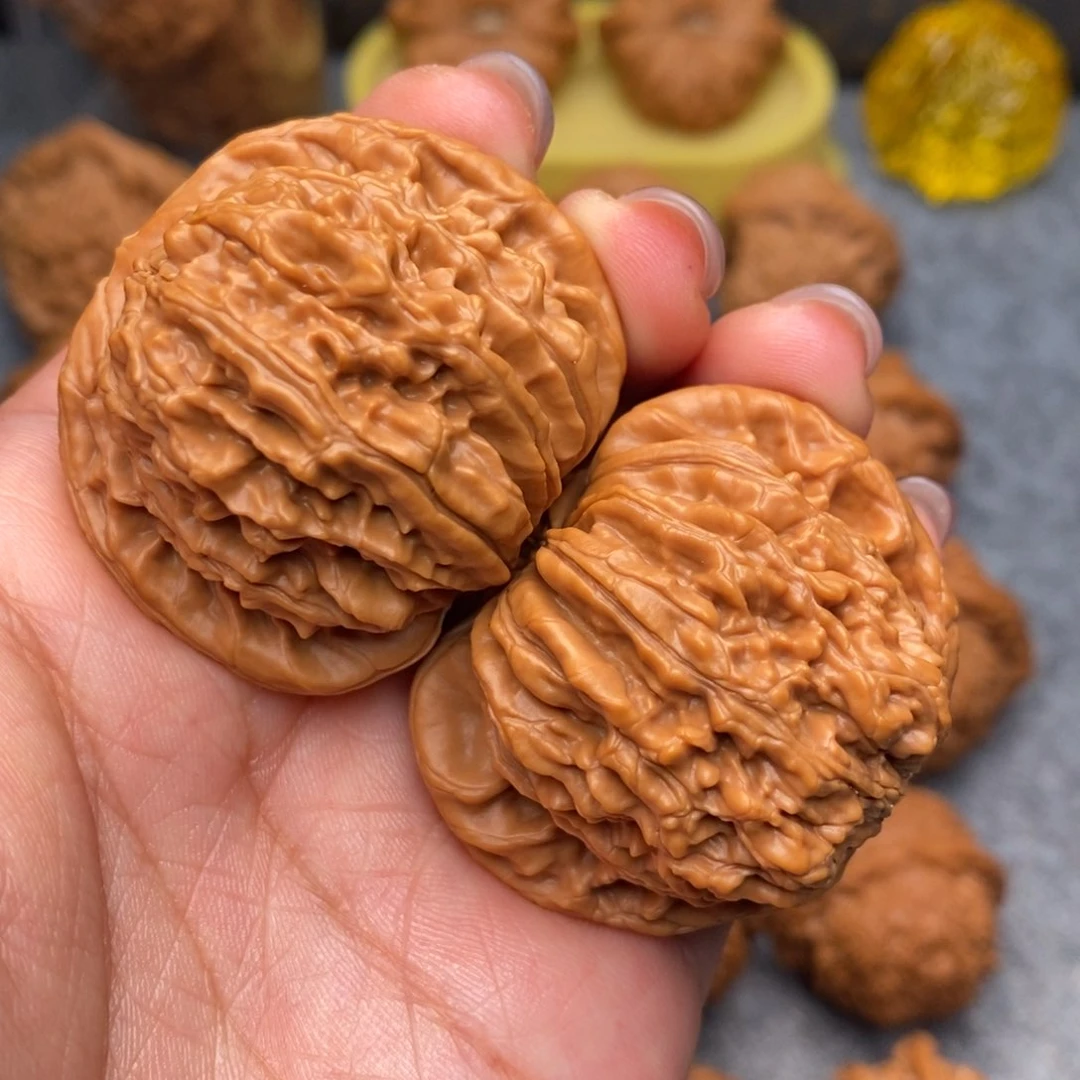 文玩核桃把件H**。红皮山地楼43全品