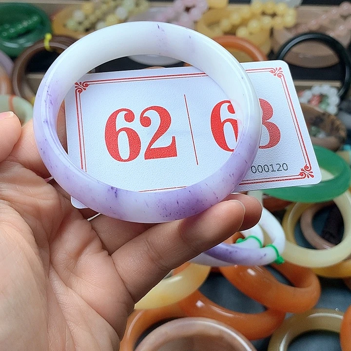 石英质玉（黄龙玉）未镶嵌手镯