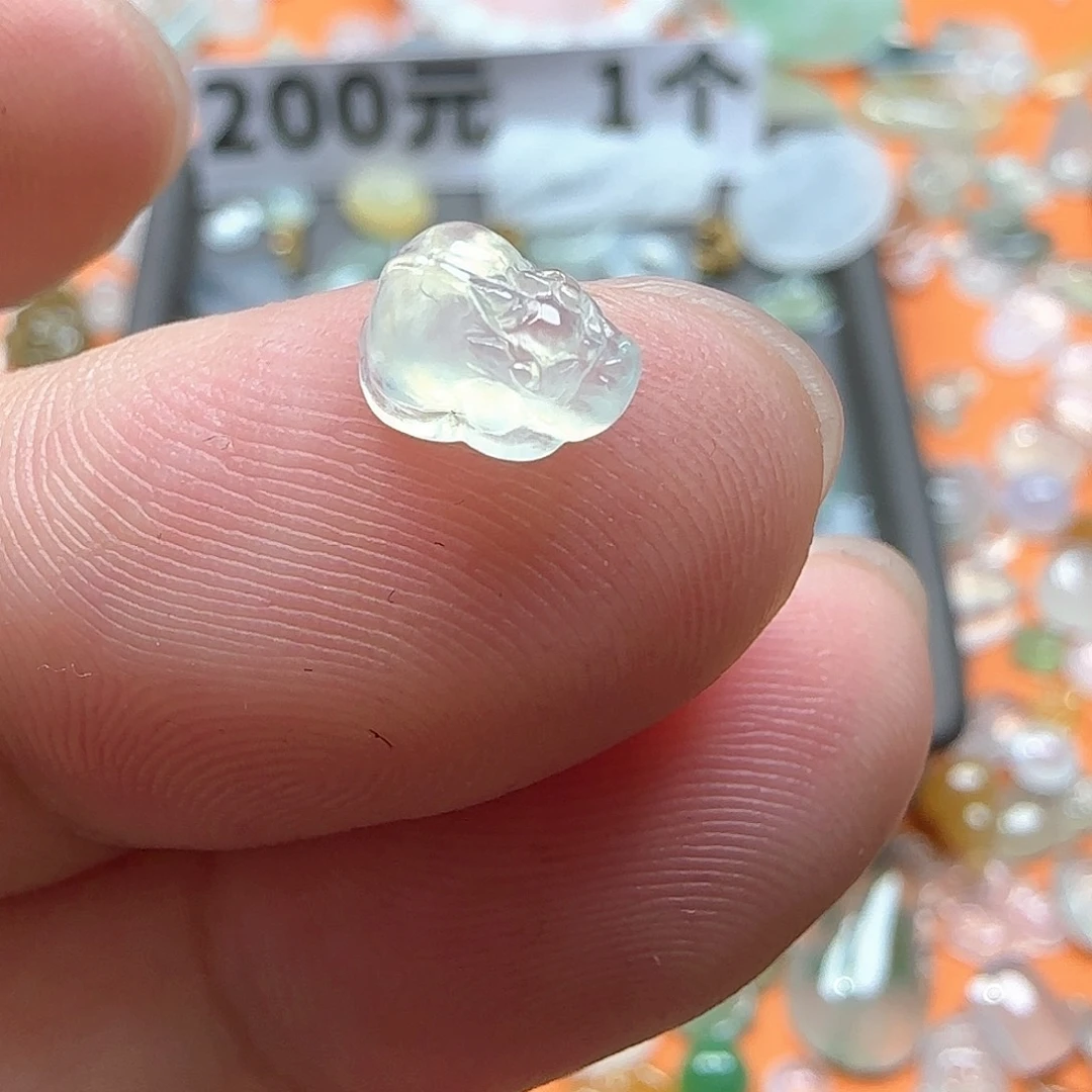 定制翡翠未镶嵌翡翠