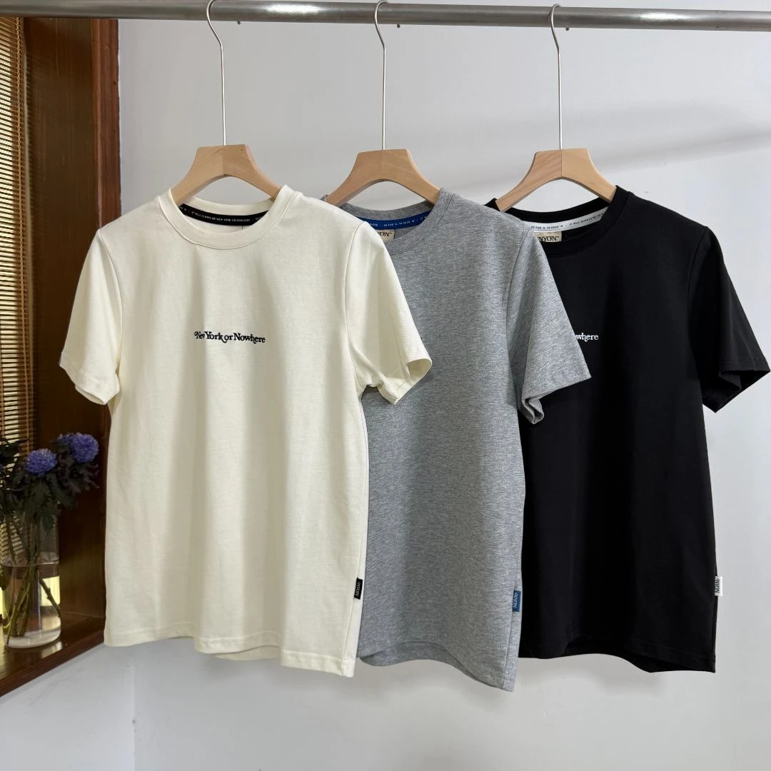 A008胸口刺绣小字母短袖体恤