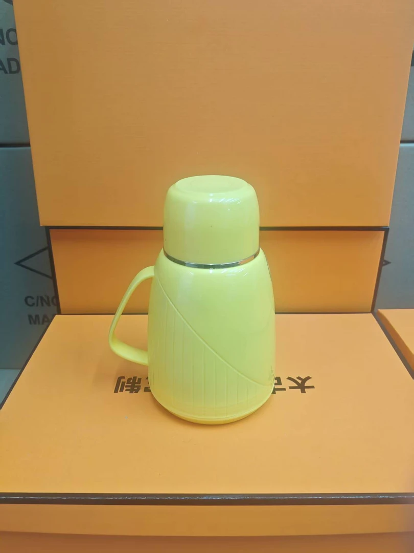 黄鸭色1.0L家用保温壶