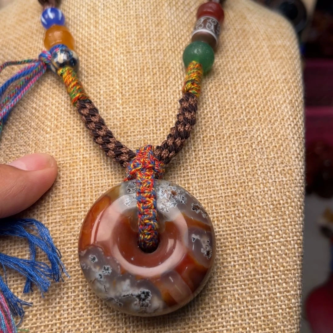 玛瑙/玉髓颈饰未镶嵌