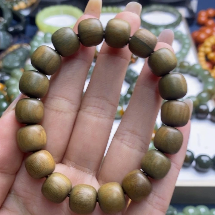 未镶嵌透闪石质玉珠宝奇石艾*茗