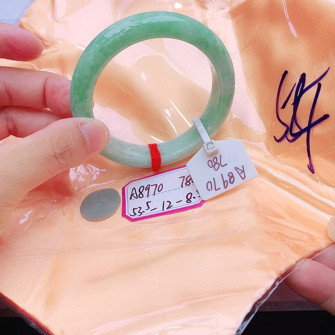 未镶嵌手镯翡翠翡翠